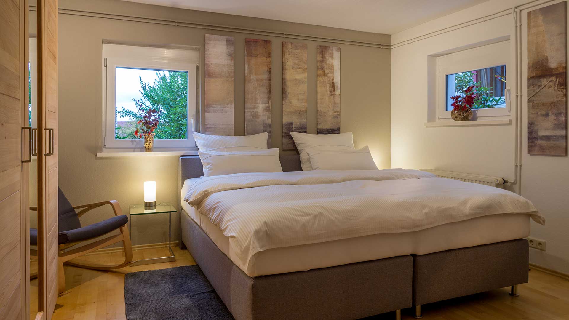 Schlafzimmer 2 — King-Bett