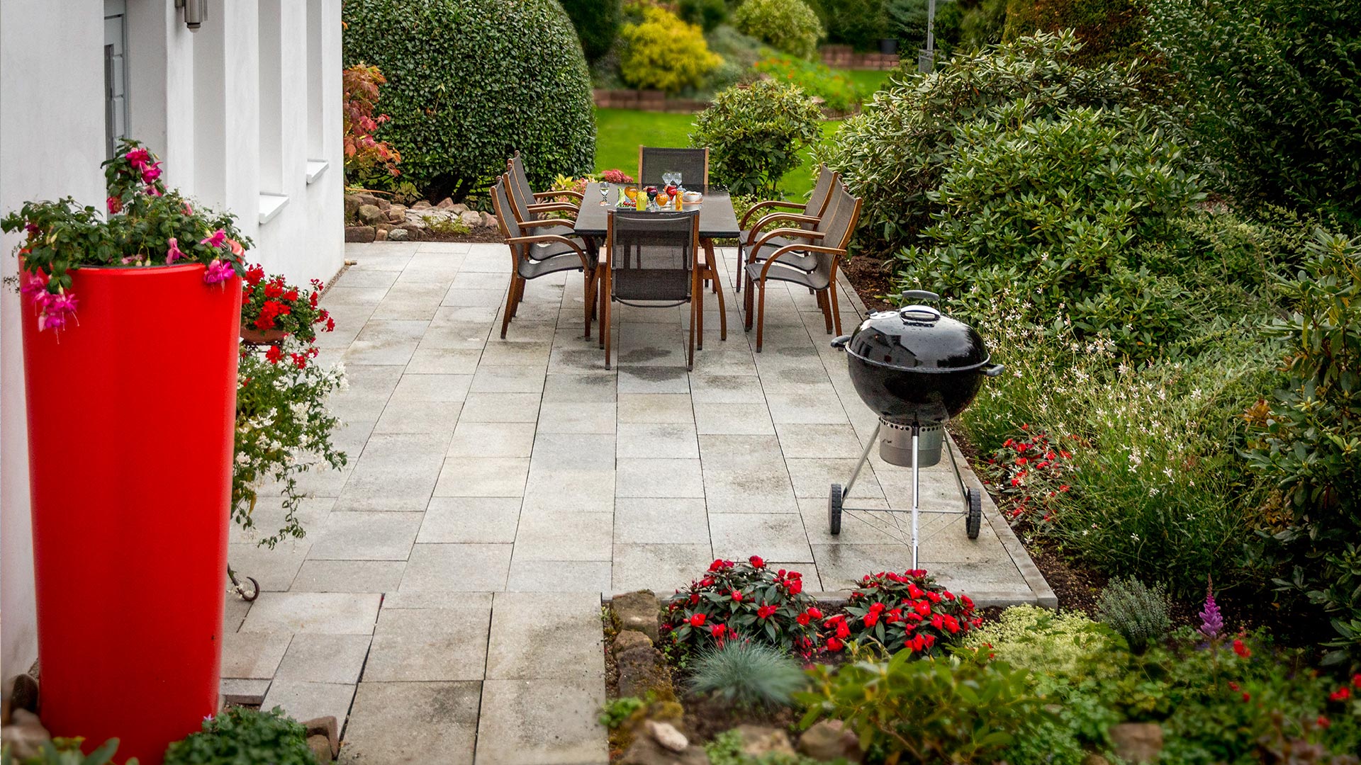 Terrasse mit Gartenblick